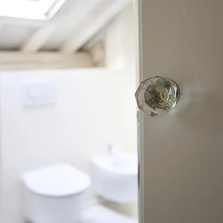 Apartament Ghirlandi *